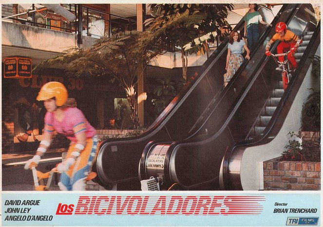 Os Bandidos das BMX - Cartões lobby