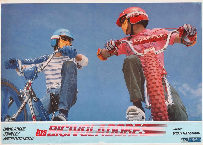 Os Bandidos das BMX - Cartões lobby