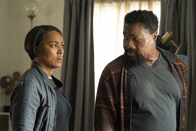 911 L.A. - Minden összeomlik - Filmfotók - Angela Bassett, Malcolm-Jamal Warner