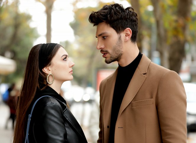 Love Reason Get Even - Episode 24 - Photos - Burcu Özberk, İlhan Şen