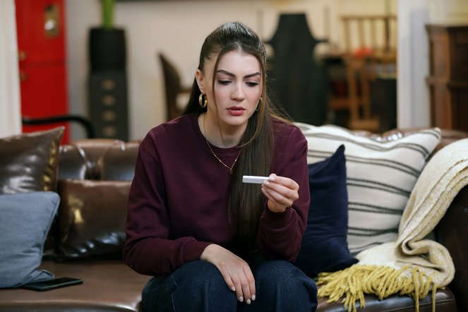 Love Reason Get Even - Episode 24 - Photos - Burcu Özberk