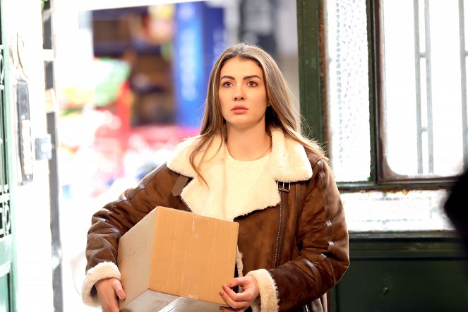 Love Reason Get Even - Episode 25 - Photos - Burcu Özberk