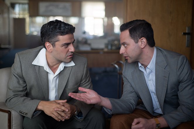 A végső hadművelet - Filmfotók - Oscar Isaac, Nick Kroll