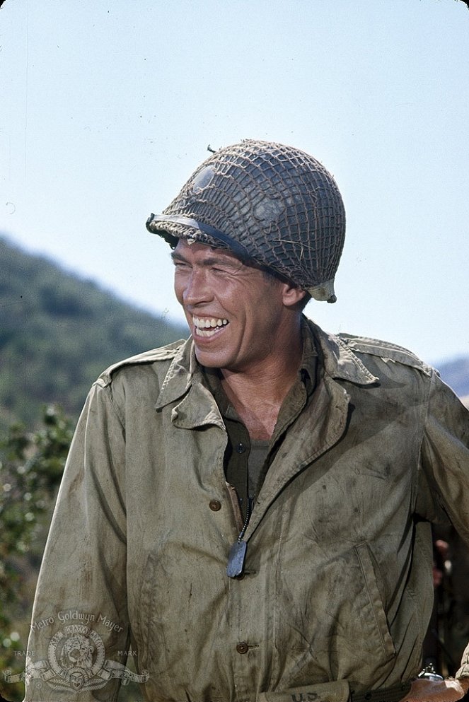 What Did You Do in the War, Daddy? - Photos - James Coburn