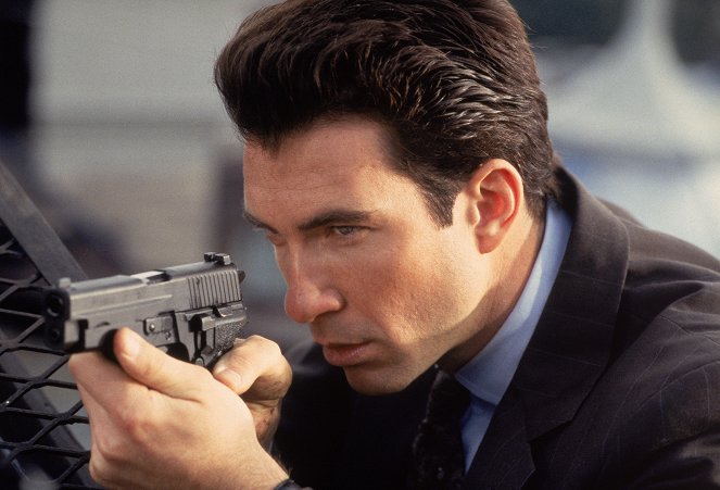 In the Line of Fire - Photos - Dylan McDermott