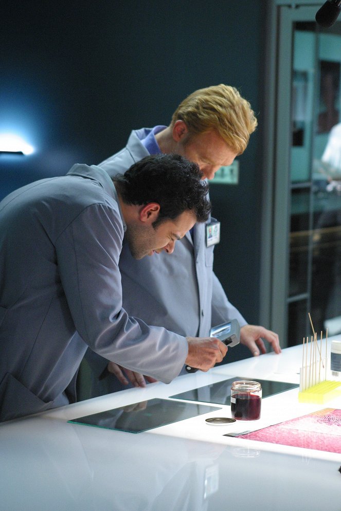 CSI: Kryminalne zagadki Miami - Season 1 - Rana wejściowa - Z filmu - Rory Cochrane, David Caruso