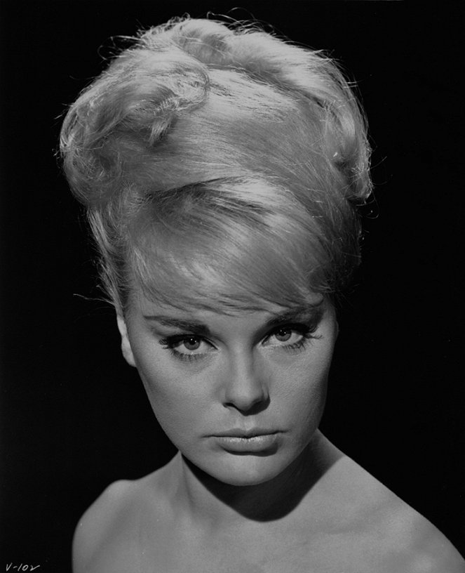 Les Vainqueurs - Promo - Elke Sommer