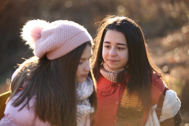 Yeşil Vadi'nin Kızı - Photos - Beren Gökyıldız