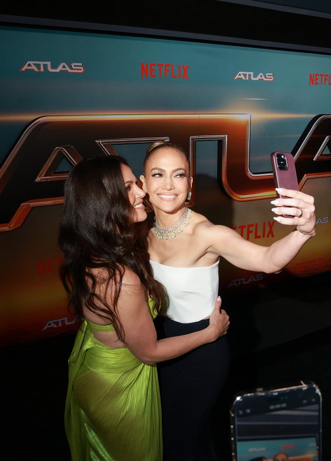 Atlas - Eventos - Netflix's "ATLAS" at The Egyptian Theatre Hollywood on May 20, 2024 in Los Angeles, California