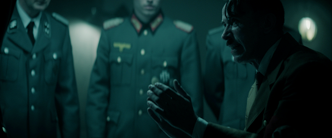 Hitler e os Nazis: O Mal no Banco dos Réus - Do filme
