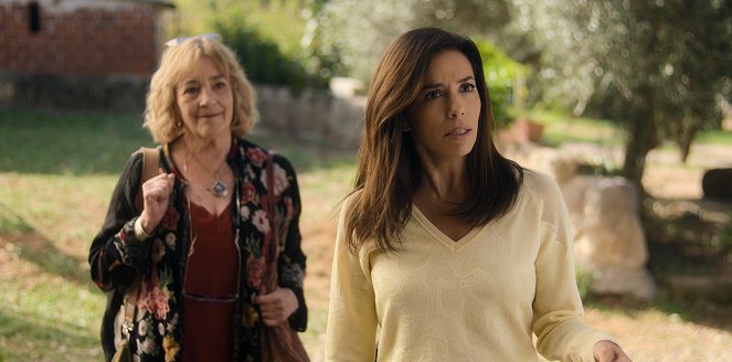 Land of Women - Chapter 2 - Photos - Carmen Maura, Eva Longoria