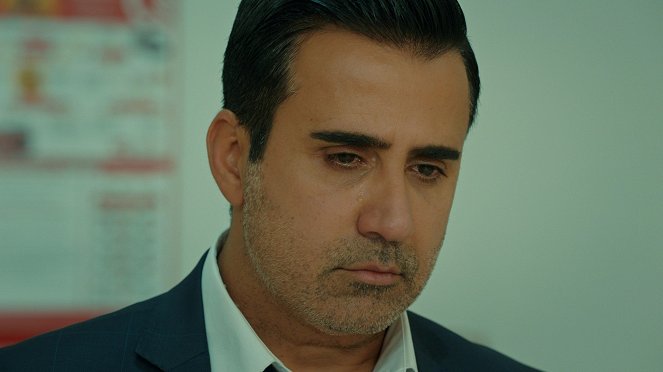 Aşk ve Mavi - Season 2 - Episode 6 - Filmfotos - Emrah Erdoğan