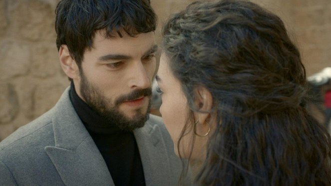 Hercai - Episode 1 - Kuvat elokuvasta