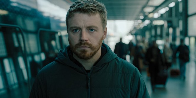 Utolsó befutók - Returns - Filmfotók - Jack Lowden