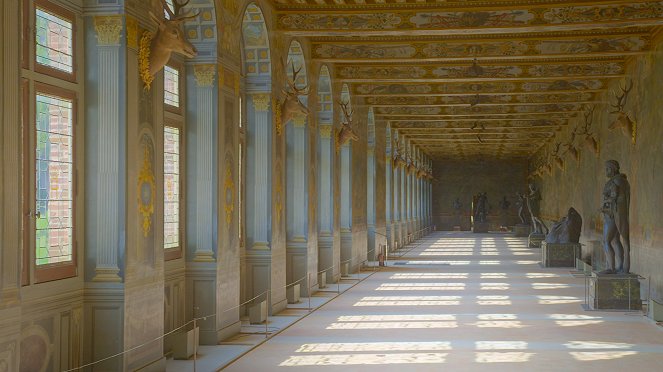 Fontainebleau: The Palace of the Centuries - Photos