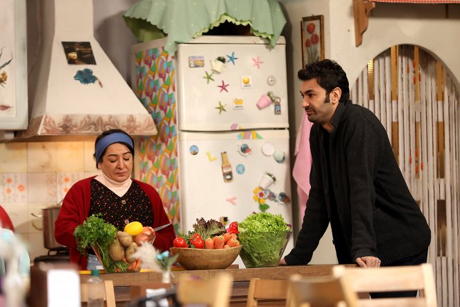 Láska, rozum, pomsta - Epizoda 30 - Z filmu - Zeynep Kankonde, Mehmet Korhan Fırat