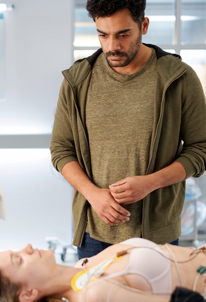 Transplant - Season 4 - All I Have Is How I Feel - Photos