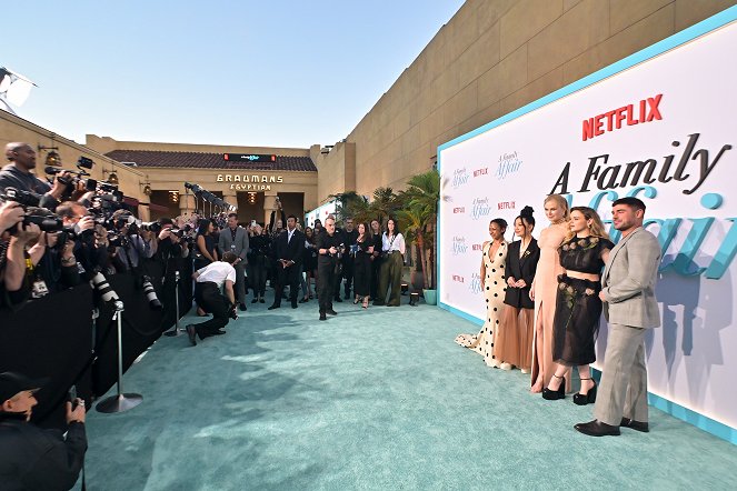 Sprawa rodzinna - Z imprez - World premiere of Netflix's "A Family Affair" at The Egyptian Theatre Hollywood on June 13, 2024 in Los Angeles, California.