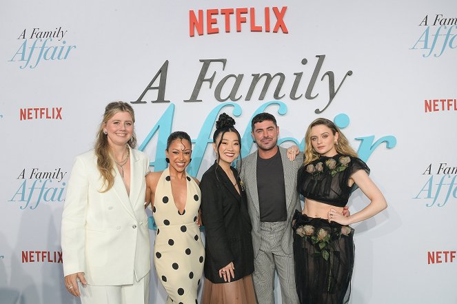 A Family Affair - Veranstaltungen - World premiere of Netflix's "A Family Affair" at The Egyptian Theatre Hollywood on June 13, 2024 in Los Angeles, California.