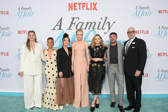 A Family Affair - Veranstaltungen - World premiere of Netflix's "A Family Affair" at The Egyptian Theatre Hollywood on June 13, 2024 in Los Angeles, California.