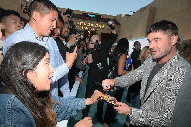 Un asunto familiar - Eventos - World premiere of Netflix's "A Family Affair" at The Egyptian Theatre Hollywood on June 13, 2024 in Los Angeles, California.