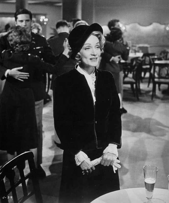 Wyrok w Norymberdze - Z filmu - Marlene Dietrich