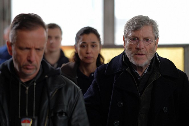 The Missing: Baptiste - Season 2 - Episode 2 - Photos