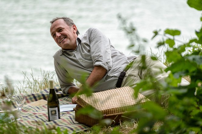 Paris Can Wait - Film - Arnaud Viard