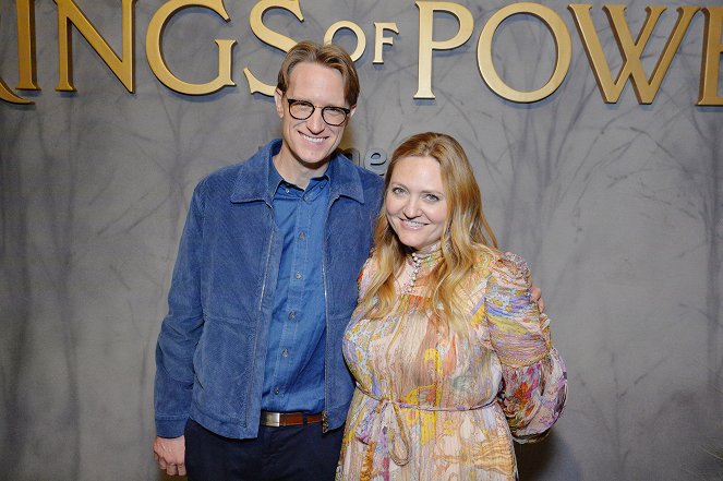 The Lord of the Rings: The Rings of Power - Season 2 - Events - The Lord Of The Rings: The Rings Of Power – SDCC Cast Fan Signing at Venue 808 on July 26, 2024 in San Diego, California.