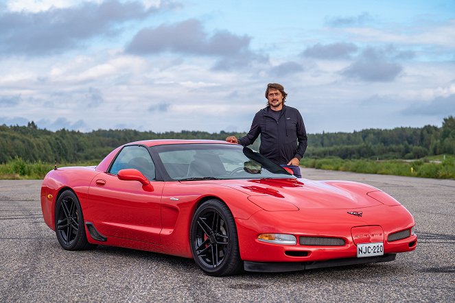 Top Gear Suomi - Werbefoto - Teemu Selänne