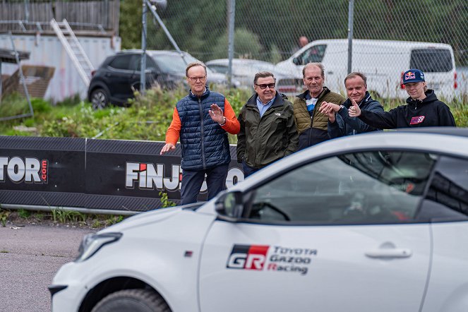 Top Gear Suomi - Filmfotos - Ari Vatanen, Timo Salonen, Juha Kankkunen, Tommi Mäkinen, Kalle Rovanperä