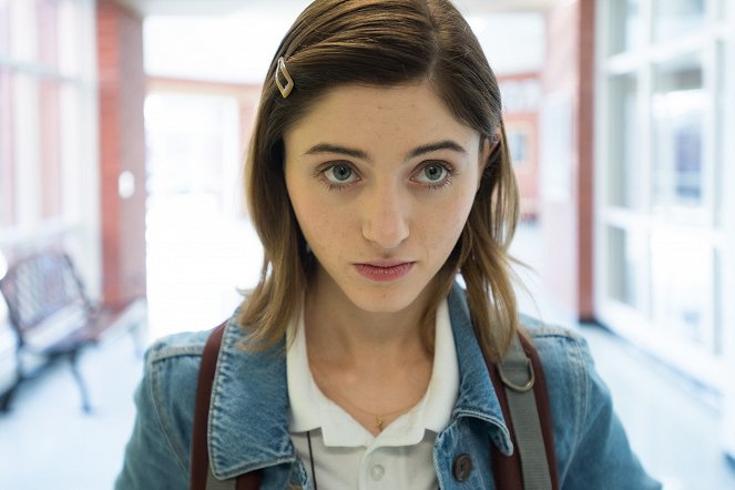 Boží pokušení - Z filmu - Natalia Dyer