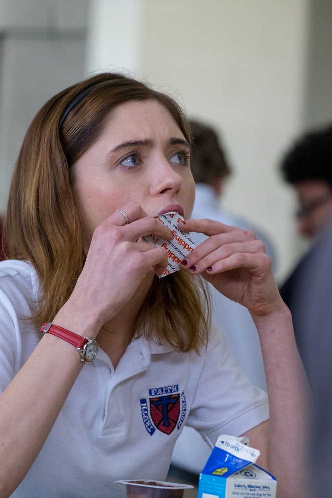 Yes, God, Yes - Van film - Natalia Dyer