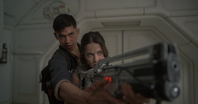 Alien: Romulus - Kuvat elokuvasta - Archie Renaux, Cailee Spaeny