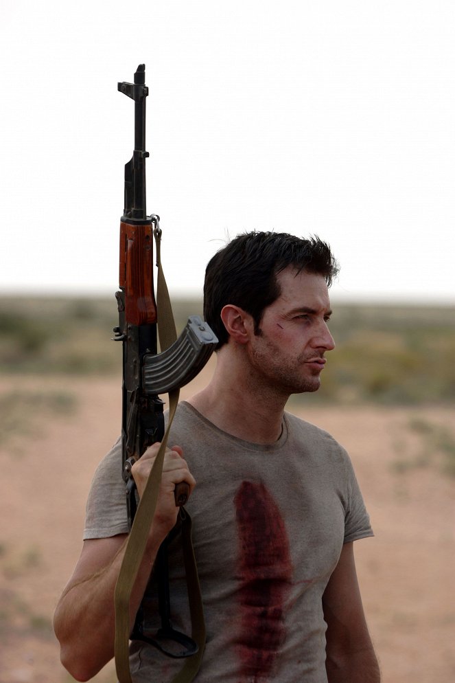 Strike Back - Chris Ryan's Strike Back - Iraq - Part 2 - De la película - Richard Armitage