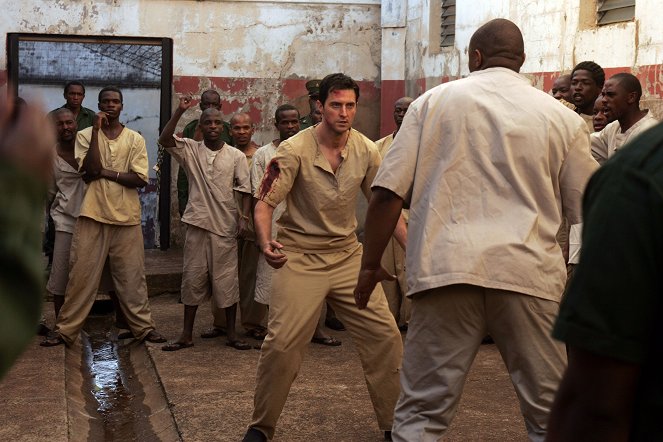 Protiúder - Chris Ryan's Strike Back - Zimbabwe - Part 1 - Z filmu - Richard Armitage