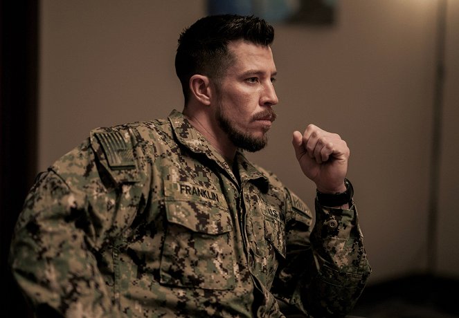 SEAL Team - Season 7 - Chaos in the Calm - Filmfotos - Beau Knapp