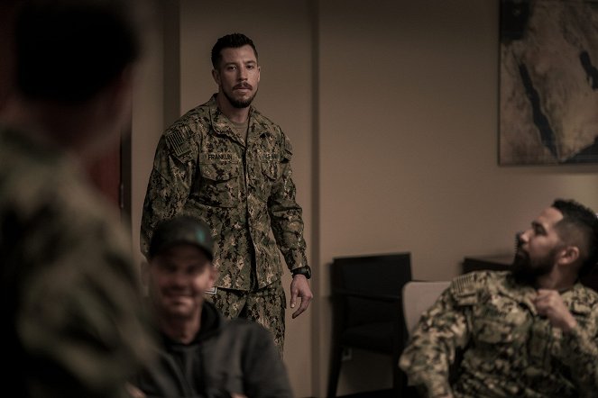 SEAL Team - Season 7 - Chaos in the Calm - Photos - Beau Knapp