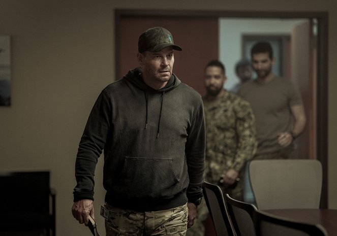 SEAL Team - Season 7 - Chaos in the Calm - Photos - David Boreanaz