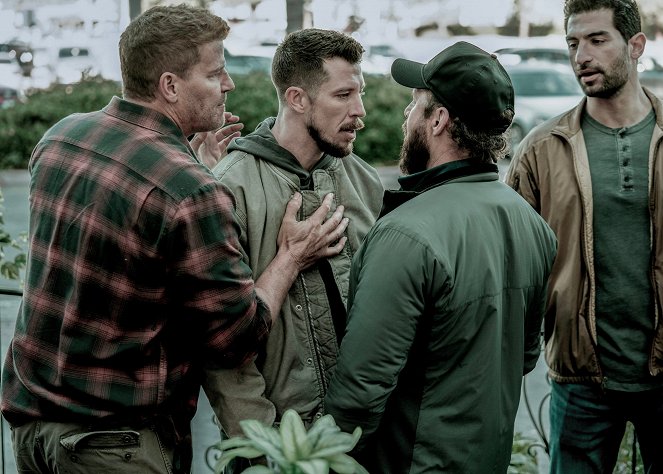 SEAL Team - Season 7 - Chaos in the Calm - Photos - David Boreanaz, Beau Knapp, Raffi Barsoumian