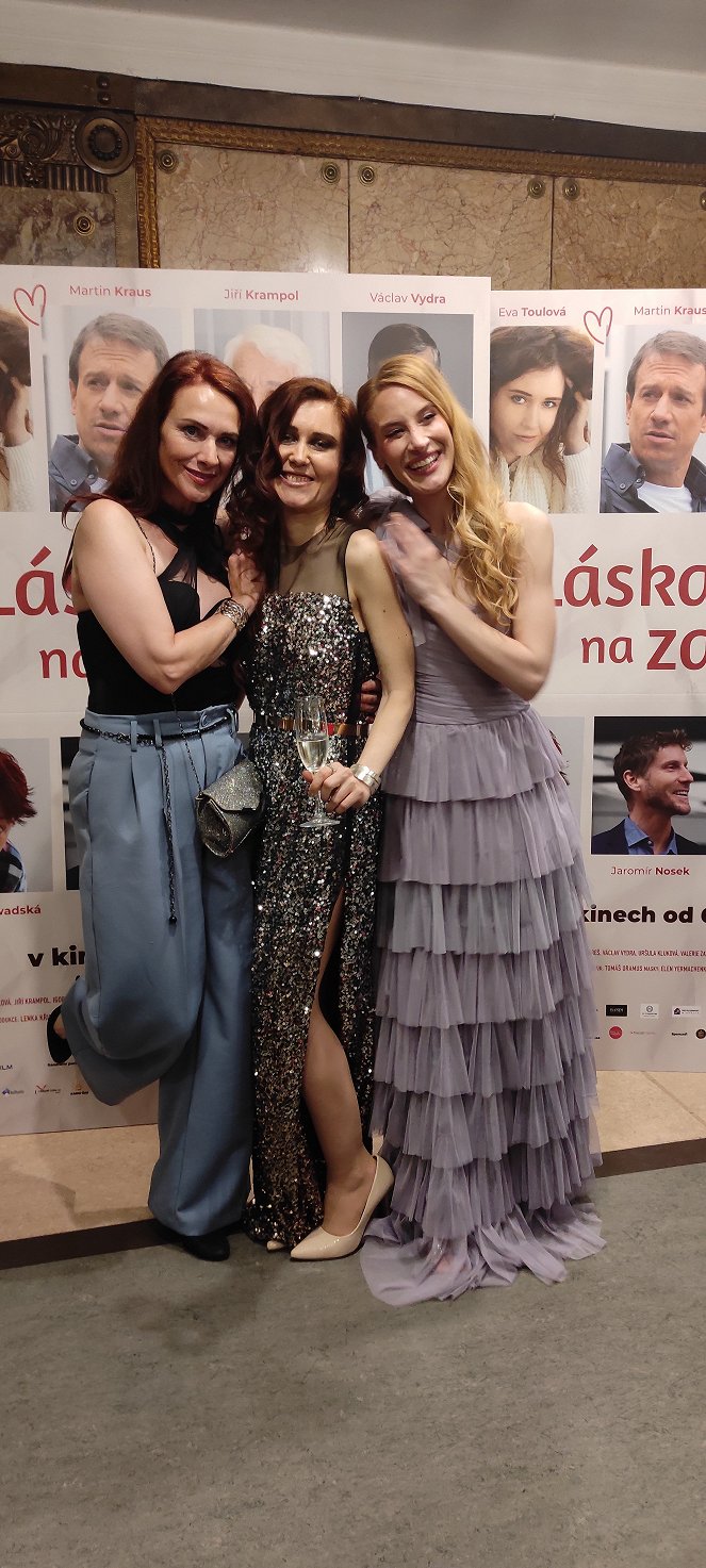 Láska na zakázku - Tapahtumista - Premiéra filmu - Jana Vaculíková, Eva Toulová, Marie Renčová Kružíková