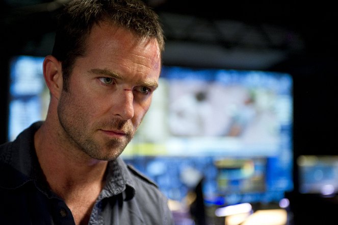 Strike Back - Episode 2 - Photos - Sullivan Stapleton