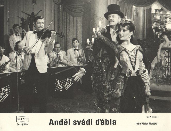 Anděl svádí ďábla - Lobby Cards - Jiří Korn, Isabela Soukupová-Siegelová