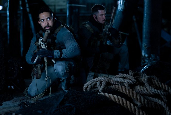 SEAL Team - Ships in the Night - Do filme - Neil Brown Jr., Beau Knapp