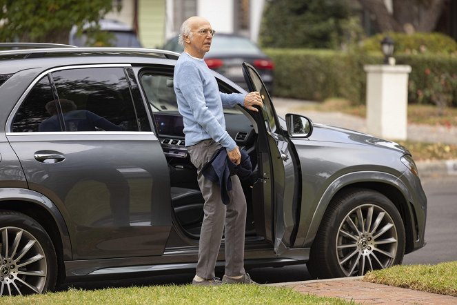 Curb Your Enthusiasm - Season 12 - The Lawn Jockey - Photos