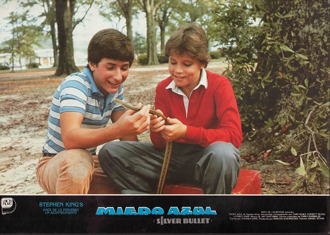 Strieborná guľka - Fotosky - Joe Wright, Corey Haim