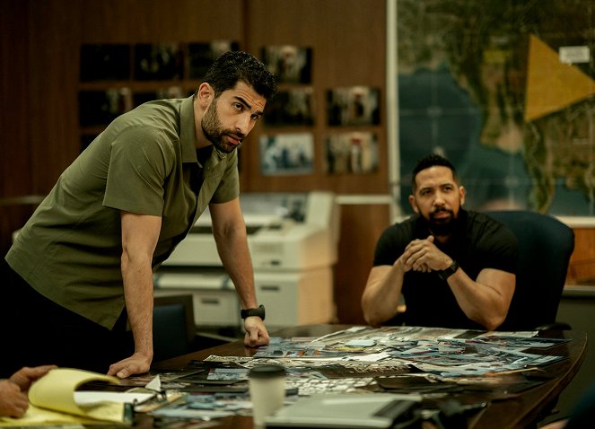 SEAL Team - Heroes and Criminals - Do filme - Raffi Barsoumian, Neil Brown Jr.