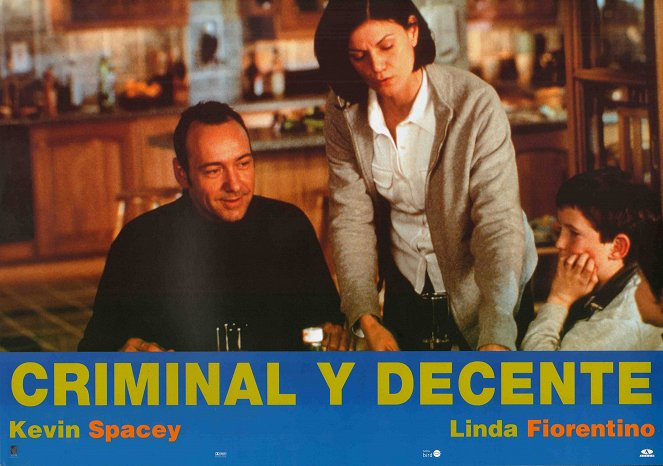 Przyzwoity przestępca - Lobby karty - Kevin Spacey, Linda Fiorentino