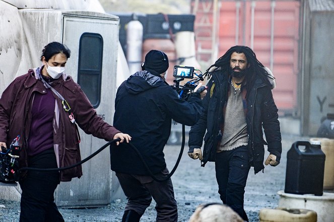 Snowpiercer - The Sting of Survival - Tournage