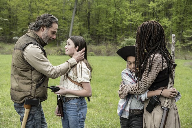 The Walking Dead: The Ones Who Live - The Last Time - Photos - Andrew Lincoln, Cailey Fleming, Antony Azor